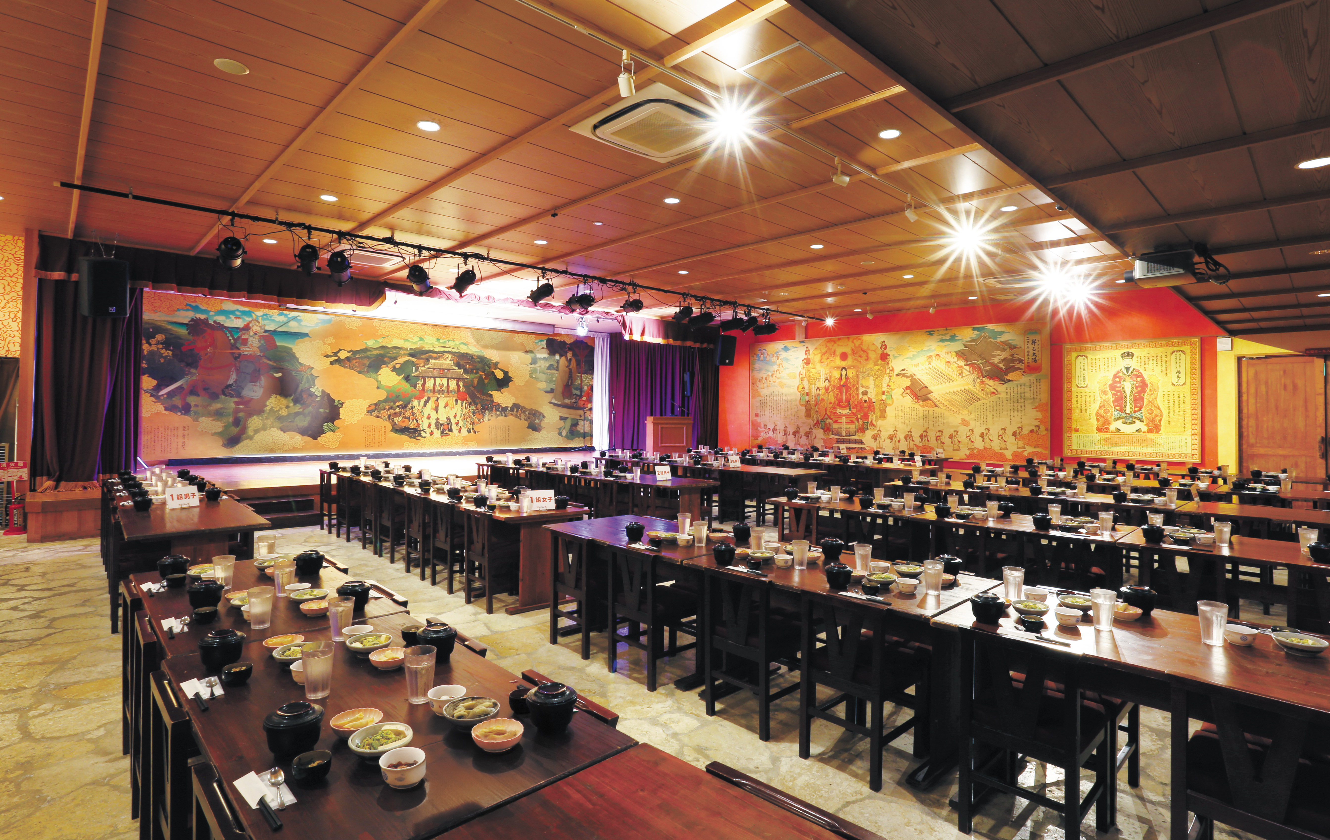 琉球料理　首里天楼別邸（内観）